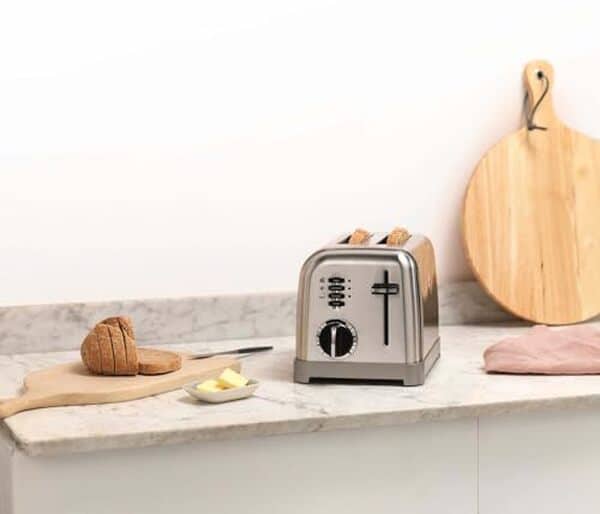 Découvrez notre test détaillé du grille-pain cuisinart 2 tranches, parfait pour griller pains épais et bagels avec efficacité et style.